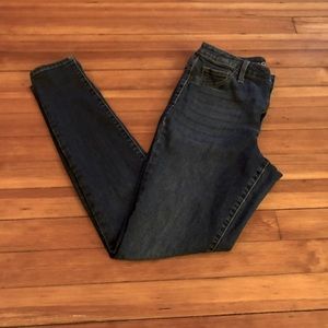 Universal Thread High Rise Jegging.